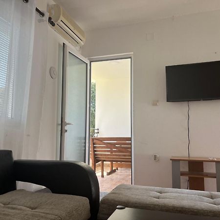 Beni Bungalows Улцин Екстериор снимка