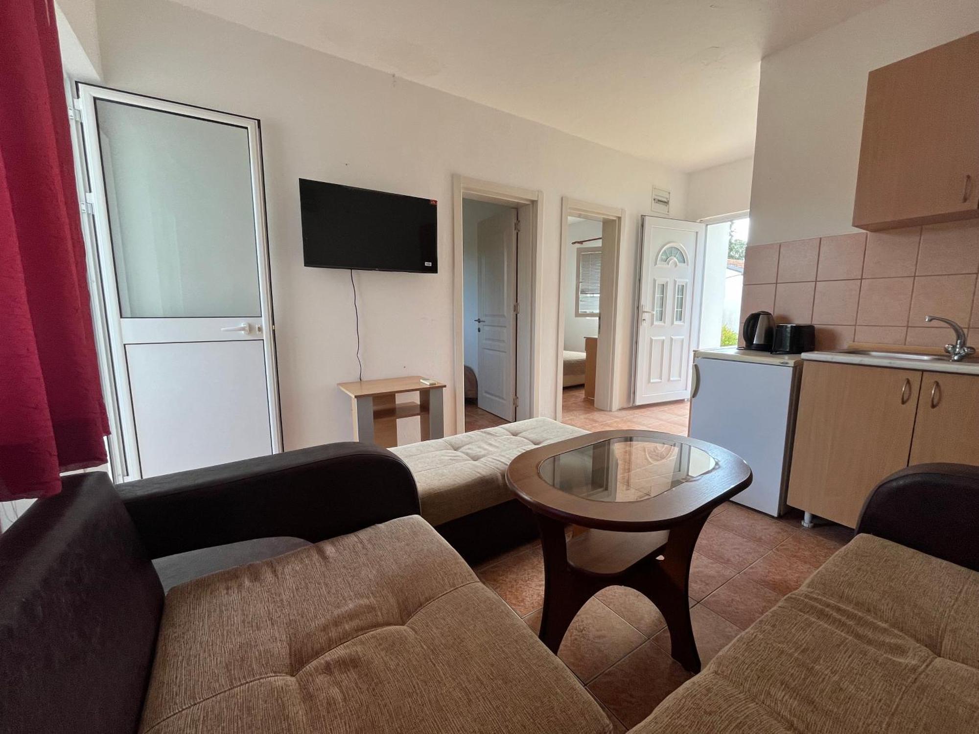 Beni Bungalows Улцин Екстериор снимка