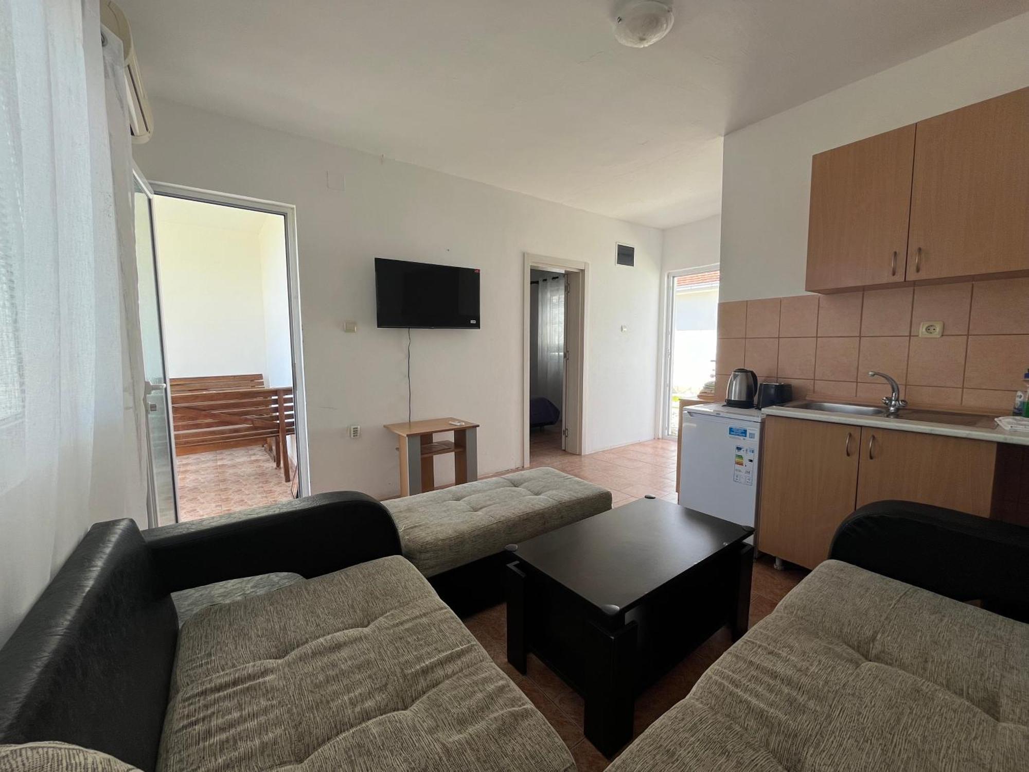 Beni Bungalows Улцин Екстериор снимка