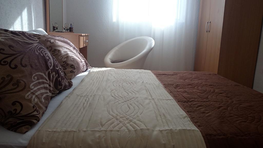 Beni Bungalows Улцин Стая снимка