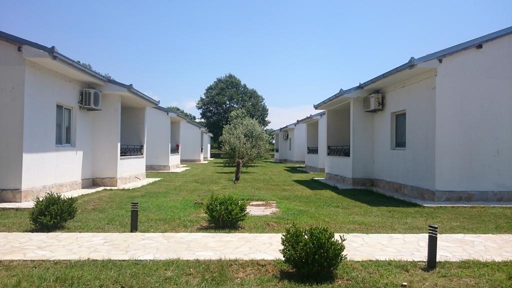 Beni Bungalows Улцин Екстериор снимка