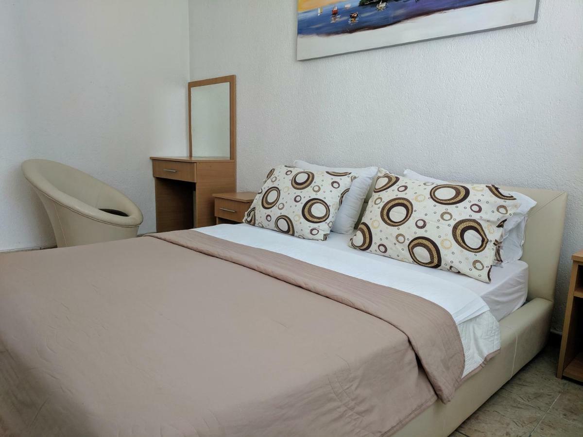 Beni Bungalows Улцин Екстериор снимка
